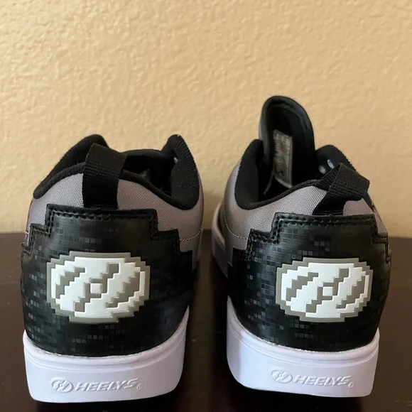 NWT’s Heelys Pro 20 Minecraft Black Green Graphic Low-Top Wheel Sneaker Shoes - Picture 5 of 5